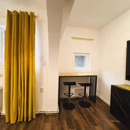 בוקרשט Loving Downtown Studio By Chr Luxury Property מראה חיצוני תמונה