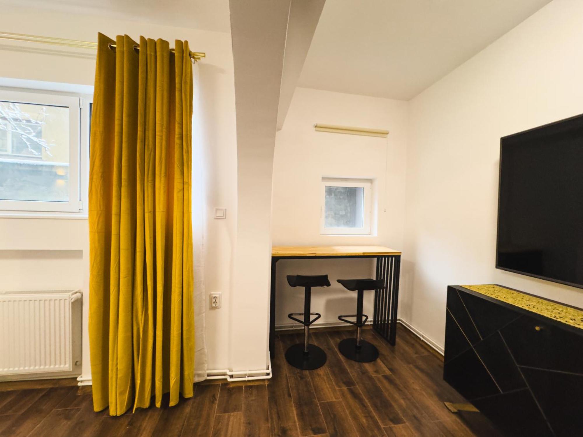 בוקרשט Loving Downtown Studio By Chr Luxury Property מראה חיצוני תמונה