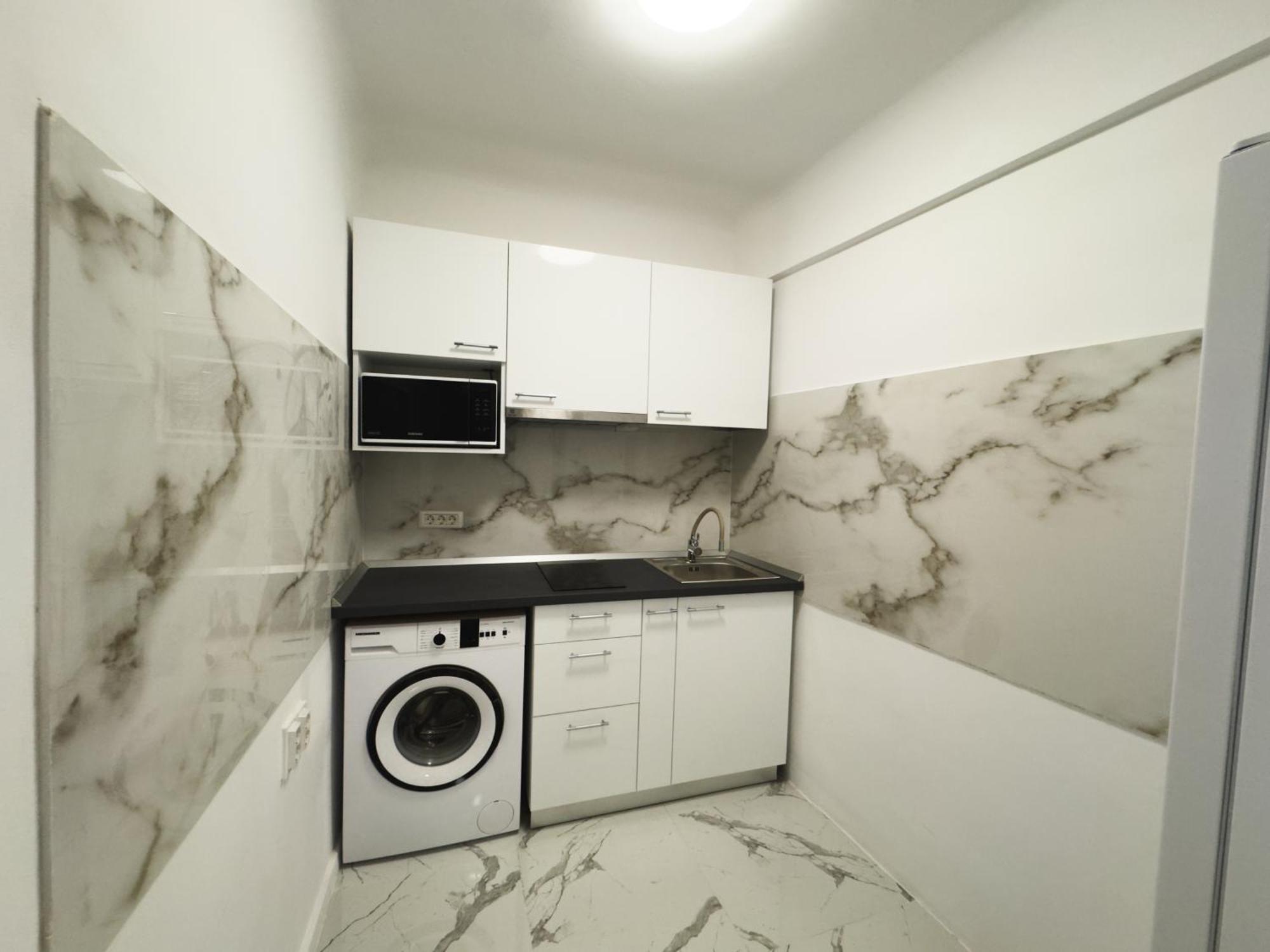בוקרשט Loving Downtown Studio By Chr Luxury Property מראה חיצוני תמונה